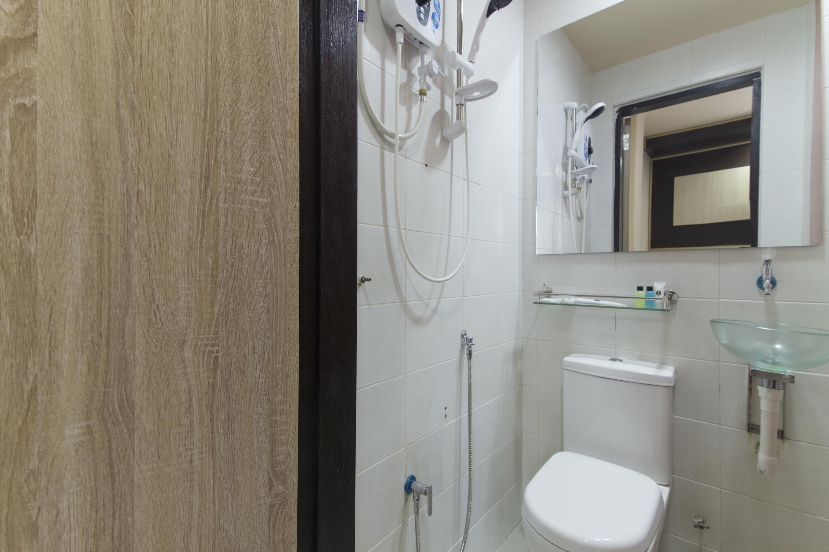 Oyo 697 Niche Valley Hotel Kuala Lumpur Ngoại thất bức ảnh