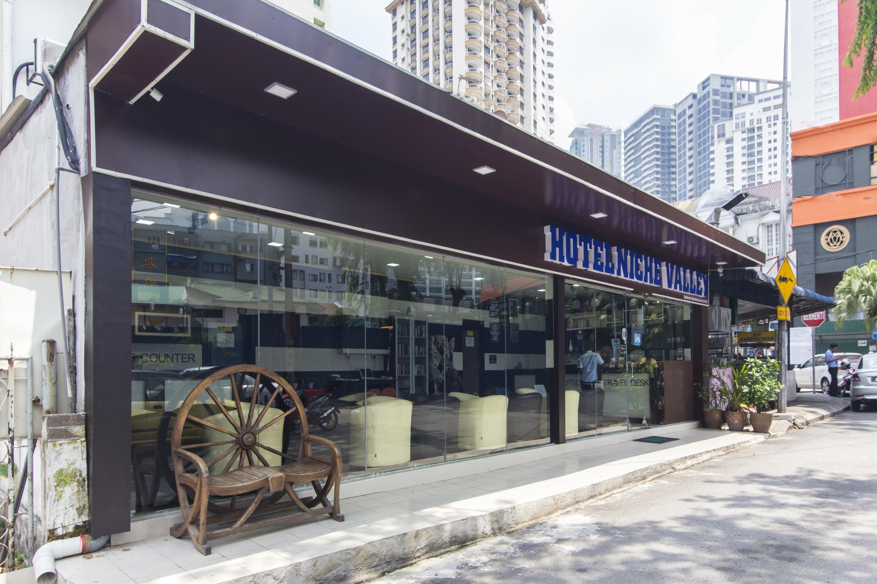 Oyo 697 Niche Valley Hotel Kuala Lumpur Ngoại thất bức ảnh